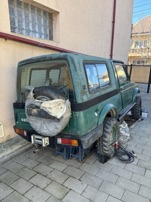 Vand dezmembrez Samurai 1.9 diesel LWB