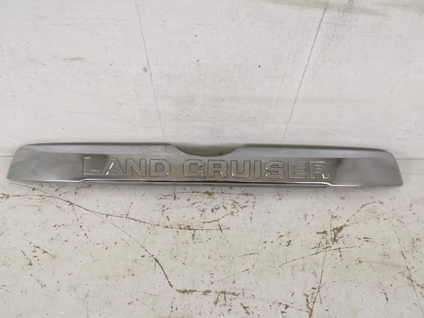 Ornament Crom Haion Toyota  Land Cruiser Prado J150 2009 2010 2011 201
