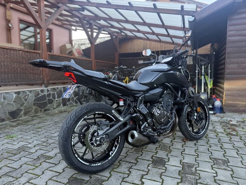 Yamaha Mt 07 2019 A2 în acte ( fac schimb , honda kawasaki,ktm ATV)