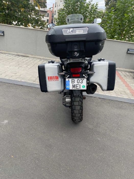 Motocicleta Honda VFR1200XD Crosstourer.