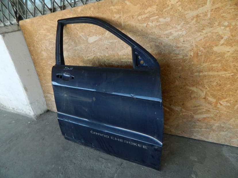 Usa dreapta fata Jeep Grand Cherokee, 2011, 2012, 2013, 2014, 2015, 2016, 2017, 2018.