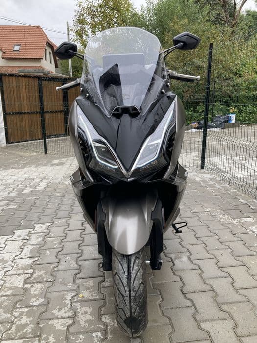 Vand scuter Kymco Downtown 350 GT