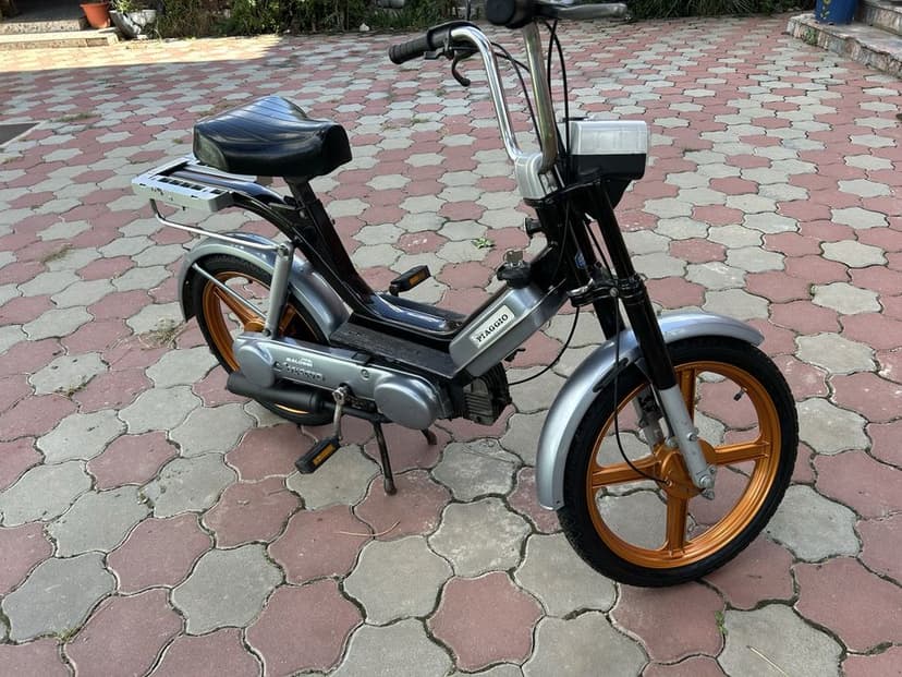 Moped Piaggio Bravo 49cc