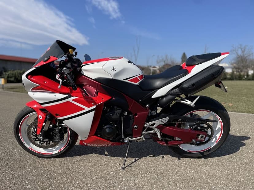 Yamaha YZF-R1 RN22,Model Big-Bang,Proprietar