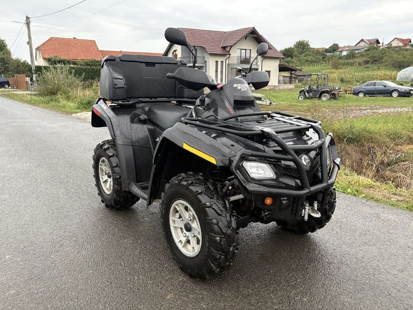 ATV Can am Outlander 800R