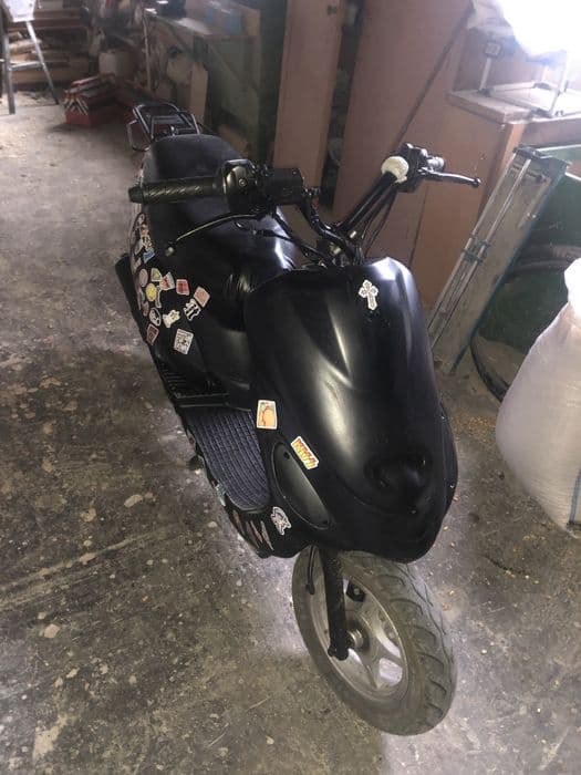 Scuter jinlun usor negociabil