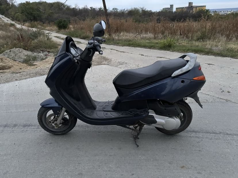 Scuter Peugeot Elyseo