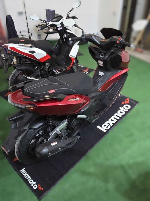 Vanzare Scuter Aura 125 Lexmoto