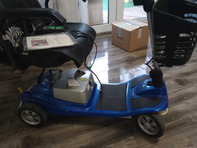 Scuter electric mobil