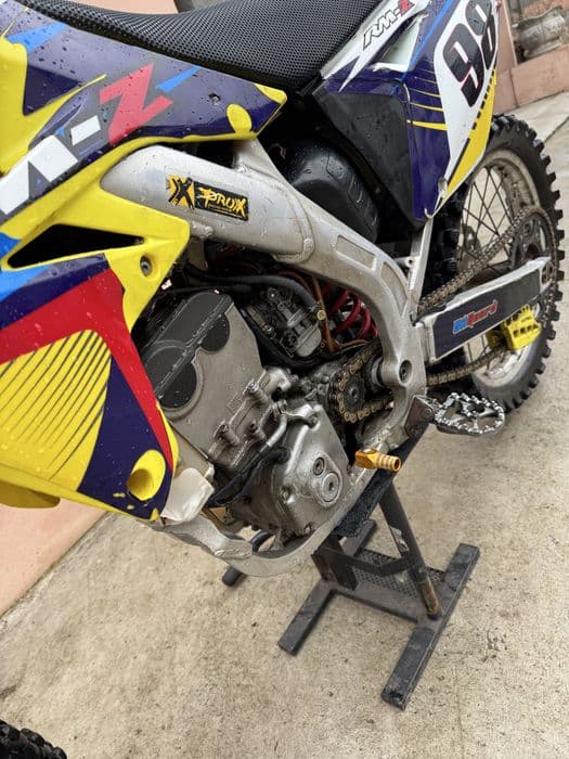Cross Suzuki RM-Z 250 4t 2009 45cp