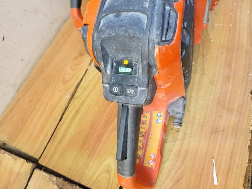 Drujba debitat beton cu acumulator Husqvarna K1