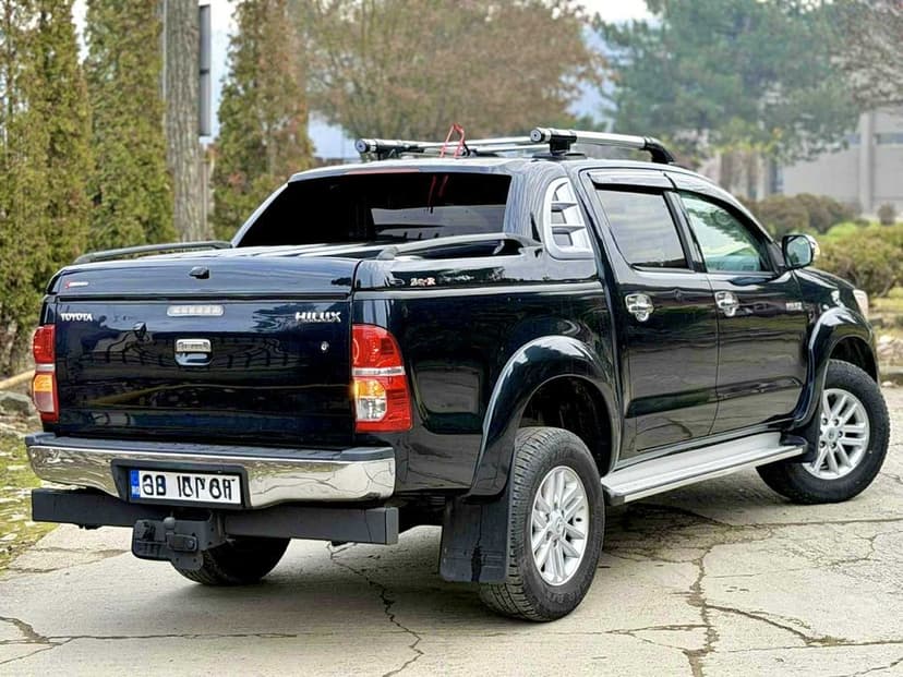 - IMPECABILA Toyota Hilux VIGO 2.5Tdi 180cp MANUALA Full