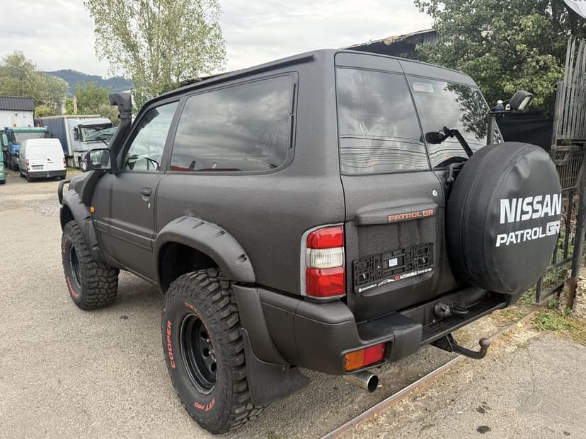 Nissan patrol 3.0d utilitara