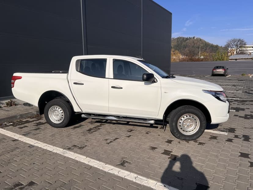 Mitsubishi L200 2.4 DI-D • 4X4 • Euro 6 • Raptor • CarVertical Ok