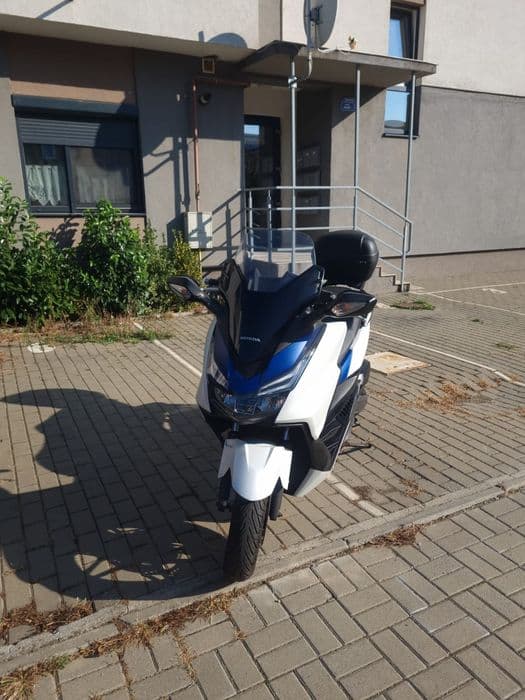 Scuter Honda forza 125