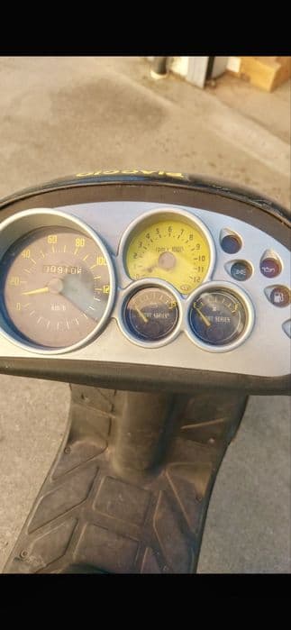 Scuter Piaggio NRG -910 Km