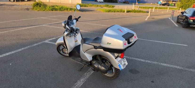 Aprilia Scarabeo 125 cc