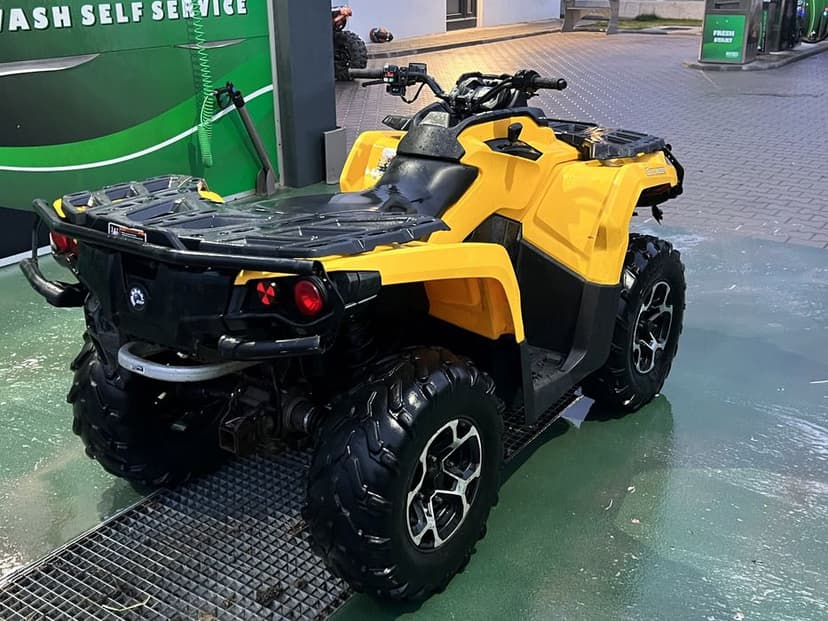 Vand Atv Can-Am 1000 XT- accept schimb cu teren extravilan