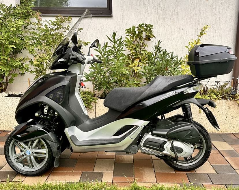 Piaggio mp3, 300cc, scuter 3 roti, scuter piaggio, conduci cu B