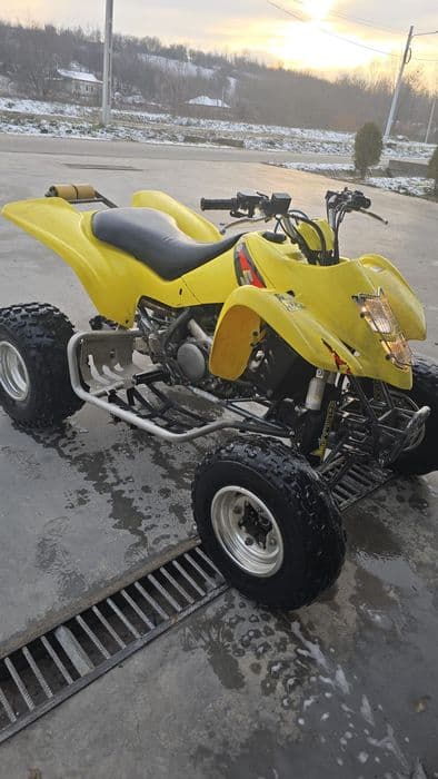 Vând schimb suzuki ltz 400 ak 47 perfect funcțional