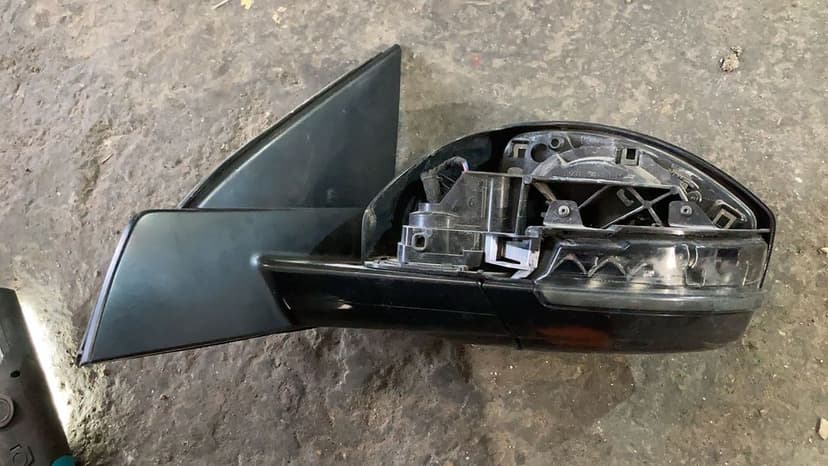 Oglinda
Land Rover Range Rover Discovery Sport L550 2014 - 2019