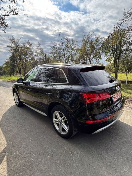 Audi Q5 S-lin 2019 motor 2.0D 190cp impecabila rate fixe tbi bank