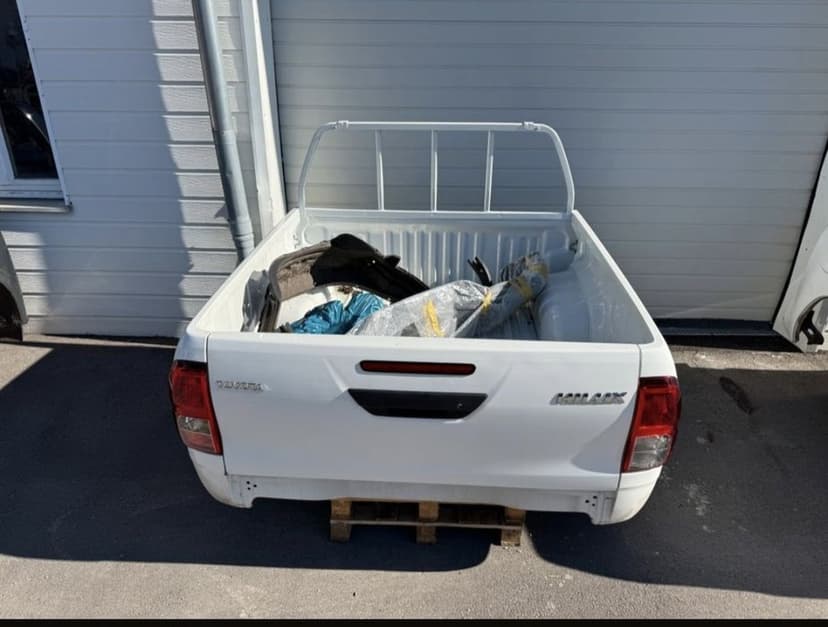 Bena Toyota Hilux Originale Noi