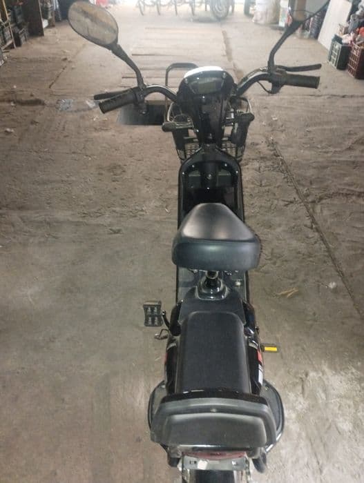 Bicicleta electrica că nouă.Mai are garanție 12 luni