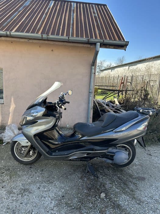 Suzuki Burgman AN400