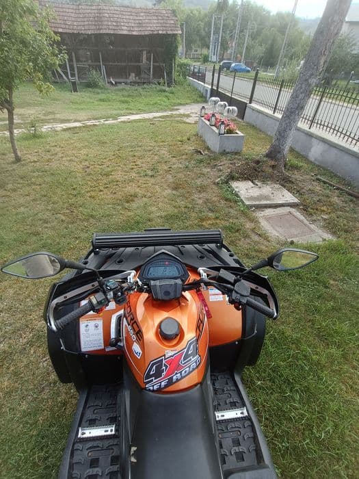 Cf moto 550 vand sau schimb cu unul mai nou