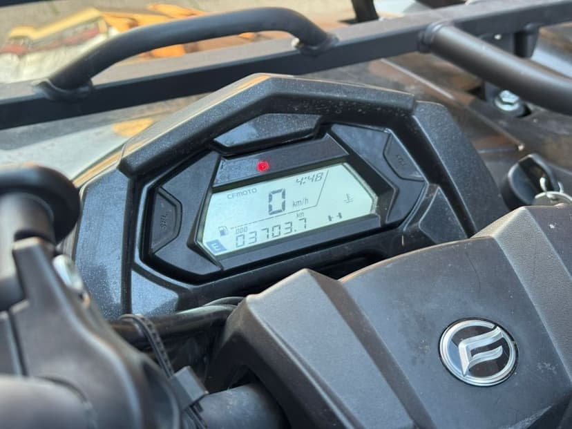 Vand schimb ATV cu Auto