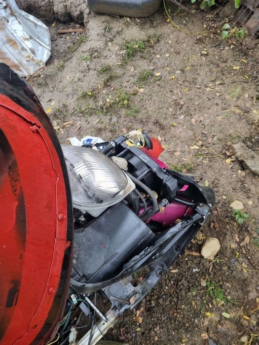 Vând sau dau pe piese honda 125 4 timipi