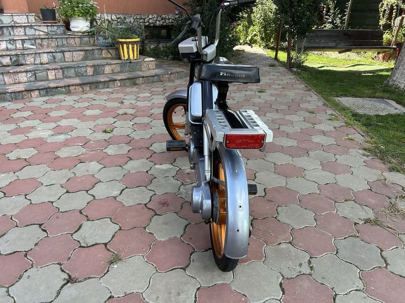 Moped Piaggio Bravo 49cc