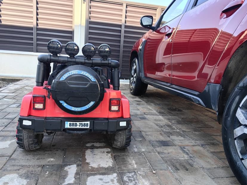 Mașinuță electrică Jeep Off-Road 12V pentru copii