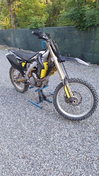 Suzuki rmz 450 injectie 2011