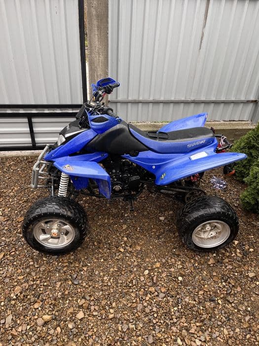Vand atv 250 albastru