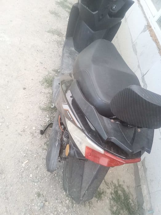 Scuter elctric 20 ah 48 V 1500 W pentru Mai multe in privat