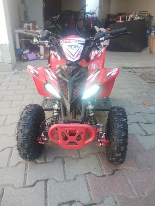 Vând ATV copii aproape nou