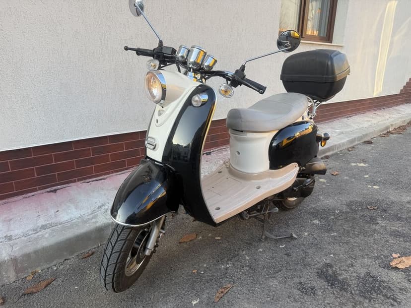 Scuter Retro benzina