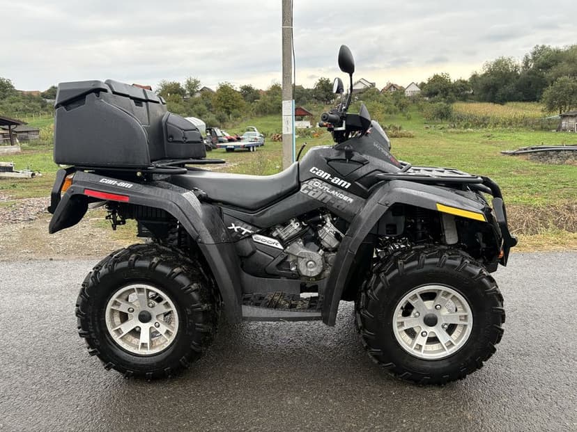 ATV Can am Outlander 800R
