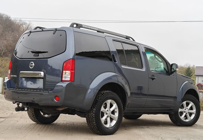 NISSAN PATHFINDER 2009/Automat/2.5 Tdi-174 Cp/4×4 All Mode/7 Locuri