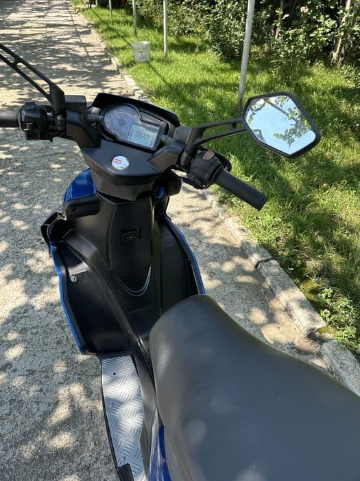 Scuter aprilia sr 50 .Dezmembrez