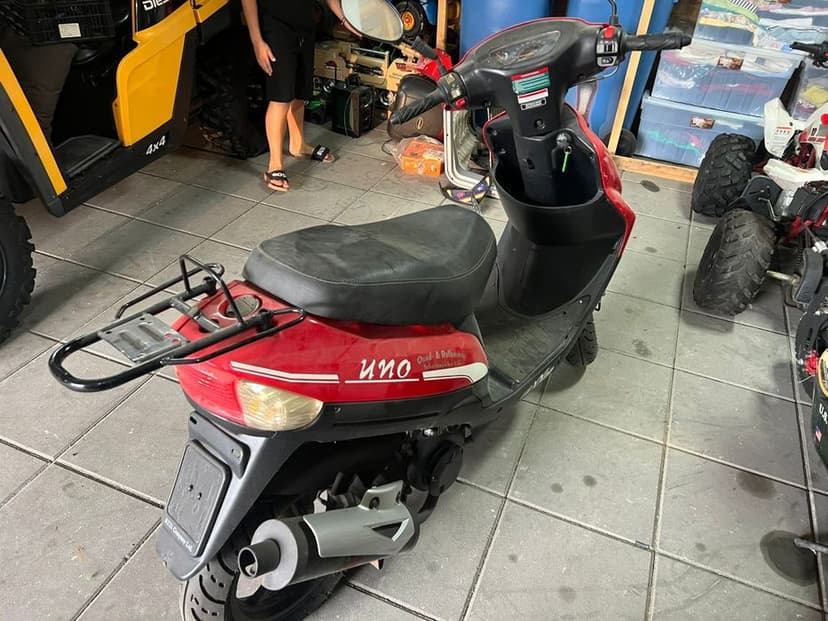 Vând urgent scuter