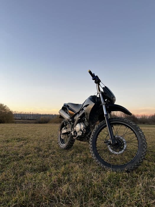 Cross yamaha xt125R