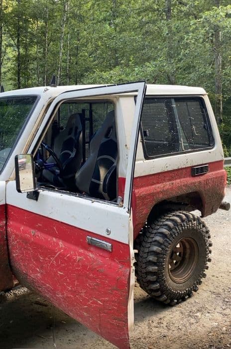 Toyota land cruiser lj 70