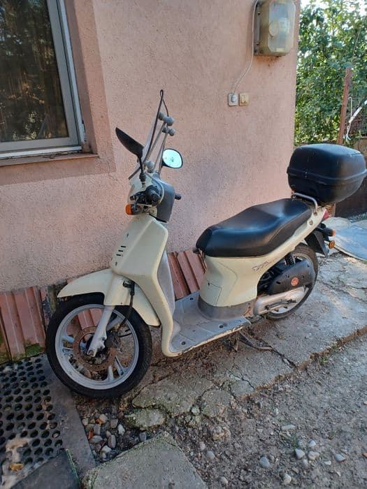 Scuter 49cm Honda sh