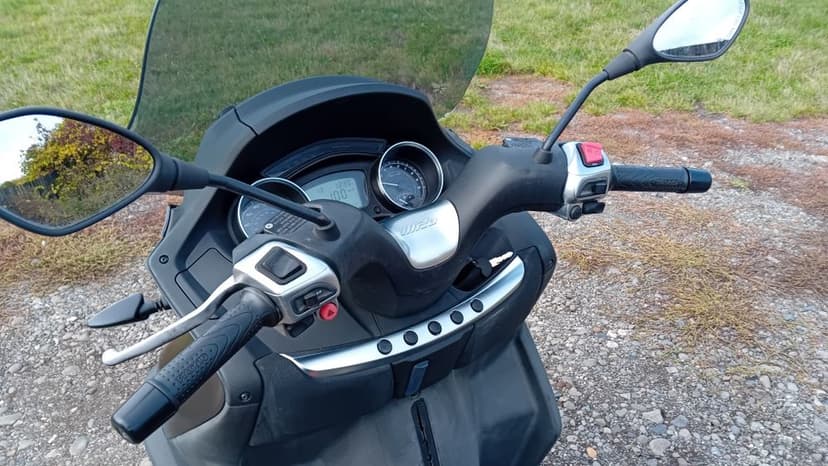 Piaggio MP3 300 LT 2018 inmatriculat