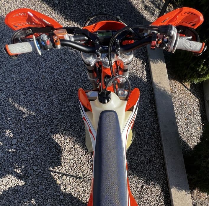 Vând KTM EXC 300 tpi 2023 inmatriculat.