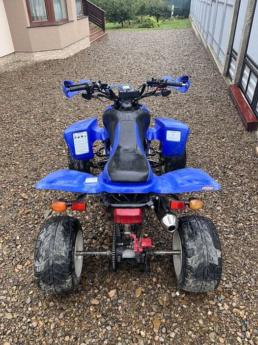 Vand atv 250 albastru