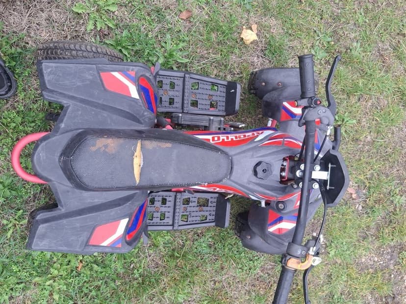 Vand atv 49cc mai multe detalii la telefon